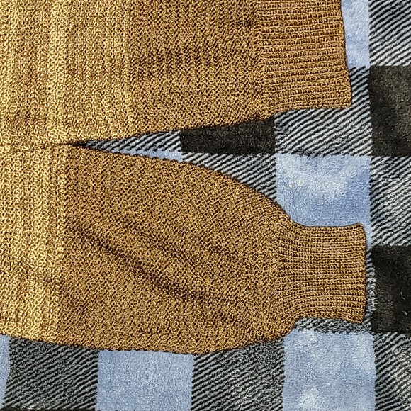 Vintage. Country Suburban. Light-knit. Soft feel. 3- button pullover. W M. - Picture 13 of 14